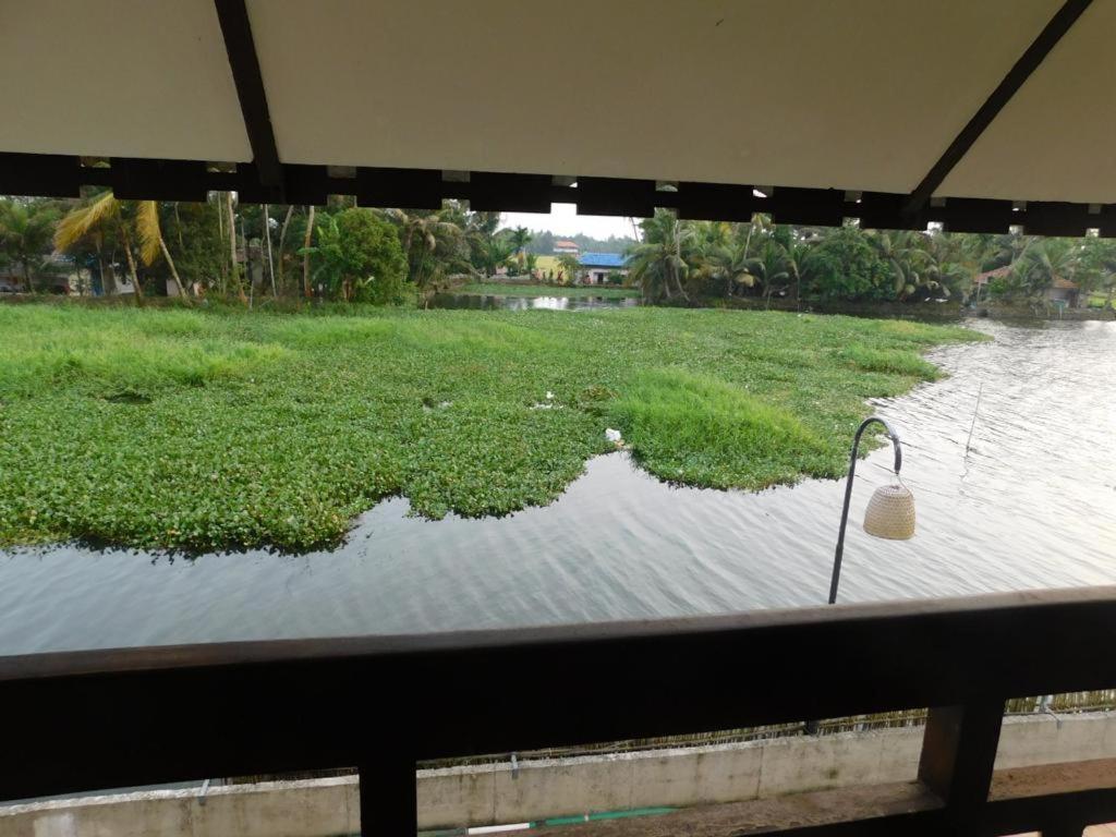 Paloma Backwater Resorts Alappuzha Ngoại thất bức ảnh